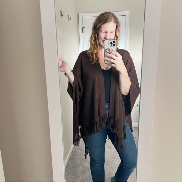Chocolate Brown Fringed Ruana Wrap One size Fits most Poncho Knit - Picture 3 of 11